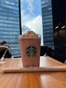 スターバックス コーヒー TSUTAYA BOOKSTORE イノゲート大阪店