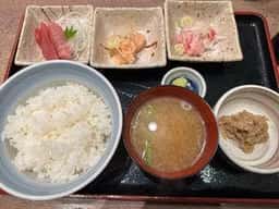一夜干しと海鮮丼 できたて屋 KITTE丸の内店