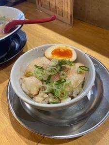 鳳凛 雑餉隈店