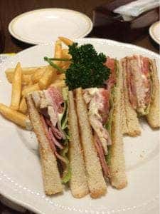 ロイヤルホスト 川崎店