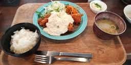 ムシャムシャ食堂 本店