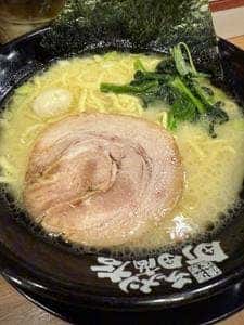 横浜家系ラーメン 町田商店 高輪ゲートウェイ店
