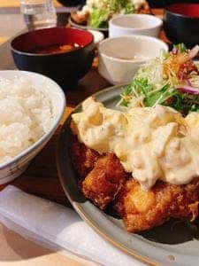 津田屋食堂