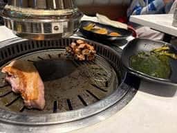 熟成肉専門店 ヨプの王豚塩焼 道頓堀店