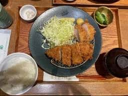 黄金色の豚 上里サービスエリア店