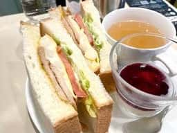 喫茶室ルノアール 新宿西口駅前店