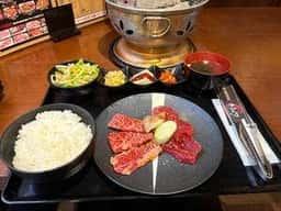 炭火焼肉 牛ライフ