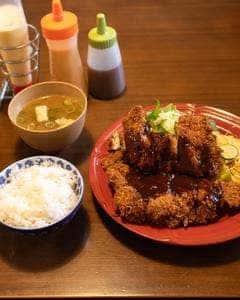 洋食のオーニシ