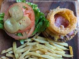 Burger Bear Diner Mihama