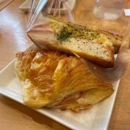BAKERY & CAFE クーズ コンセルボ 守山駅前店