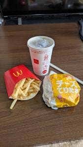 マクドナルド 亀有南口店