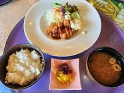 高岡カントリー倶楽部 レストランつるぎ