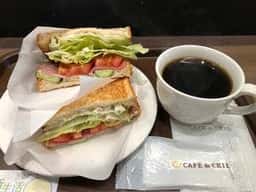 カフェ・ド・クリエ せんげん台駅店