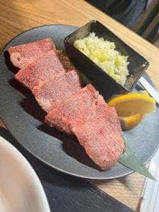 塩ホルモン やけん