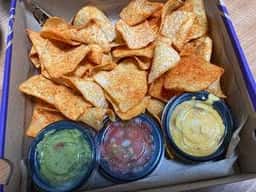 TACO BELL 中目黒店