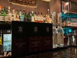 BAR PADDOCK