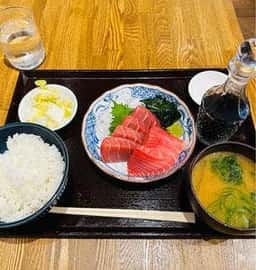 菱田屋酒場
