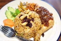 MYANMAR FOODIES HOUSE