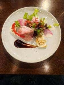 レストランとと