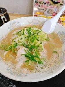大黒ラーメン スーパーマツモト上桂店