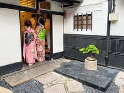 神楽坂 囲炉裏焼肉 祇園