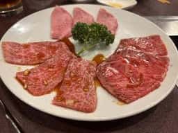焼肉 京城 北千住店
