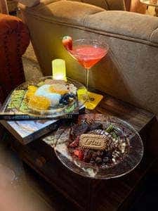 YOLO cafe&shisha 渋谷マークシティ店