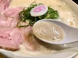 鶏そば 唆る 栄店