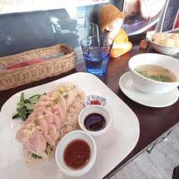 博多カオマンガイ 万国屋