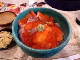 海鮮丼とと丸