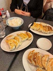 神保町 餃子小籠包