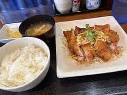 となりの食堂