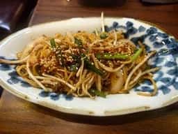 横丁酒場 よつば