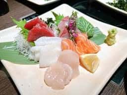 魚心 新宿総本店