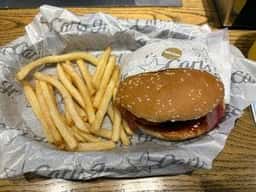 カールスジュニア 横須賀中央レストラン