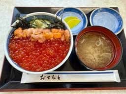 ウトロ漁協婦人部食堂