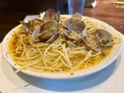 イヴォ ホームズパスタ 新宿店