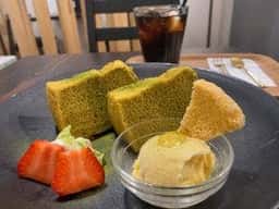 四つ角 Slow Cafe