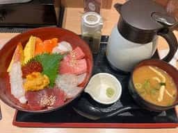 三崎市場 横浜ジョイナス店