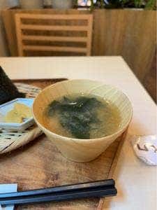 しろいあお