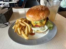 3000日かけて完成した極上ハンバーガー Field