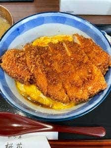 かつ丼 桜花