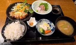 響 新宿サザンタワー店