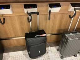 スーパーラウンジ アネックス