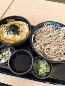 ゆで太郎 もつ次郎 津河芸町店