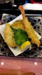 回転寿司 すし官太 玉津店