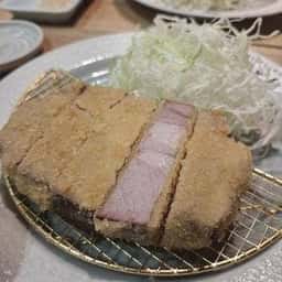 厚切りレアとんかつ やまとん