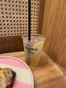 TruffleBAKERYルミネ新宿店