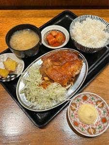 キッチン シン•トミー