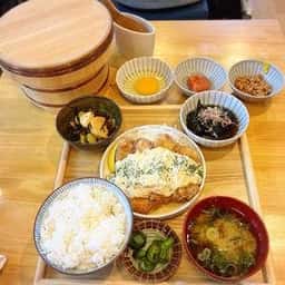 大衆酒場むに 神戸三宮生田ロード店